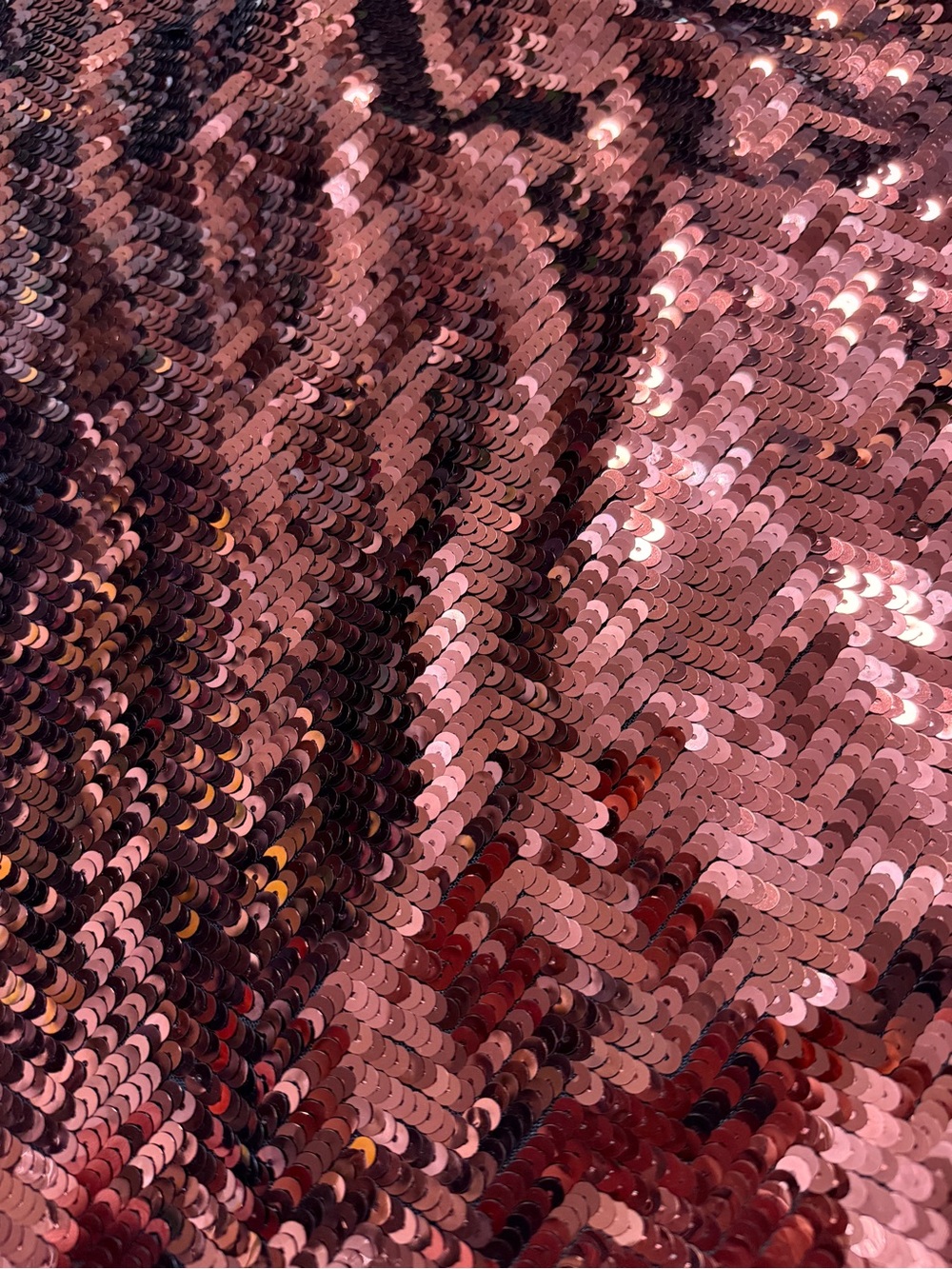 See by Chloé Copper Sequin Chevron Mini Skirt |
Size 42 or US 6 - Picture 11 of 15